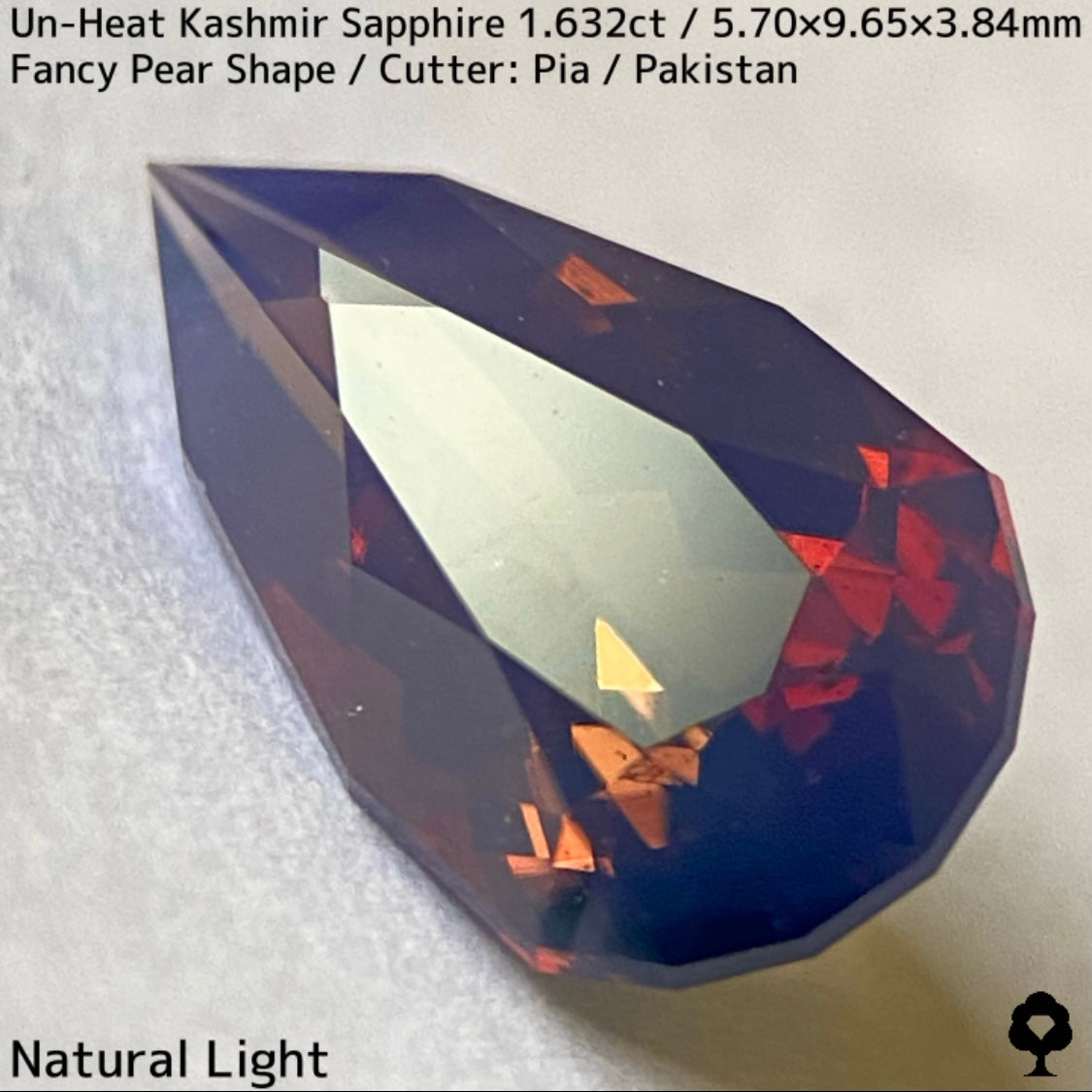 1.632ct unheated Kashmir sapphire from Pakistan ★ A beautiful gem with orange sparkle and blue bleed into fuchsia purple