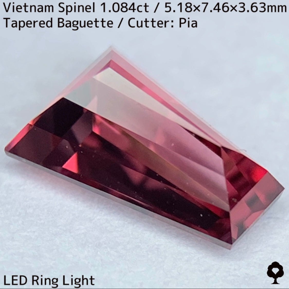 Spinel 1.084ct / Vietnam / Tapered Bafuette
