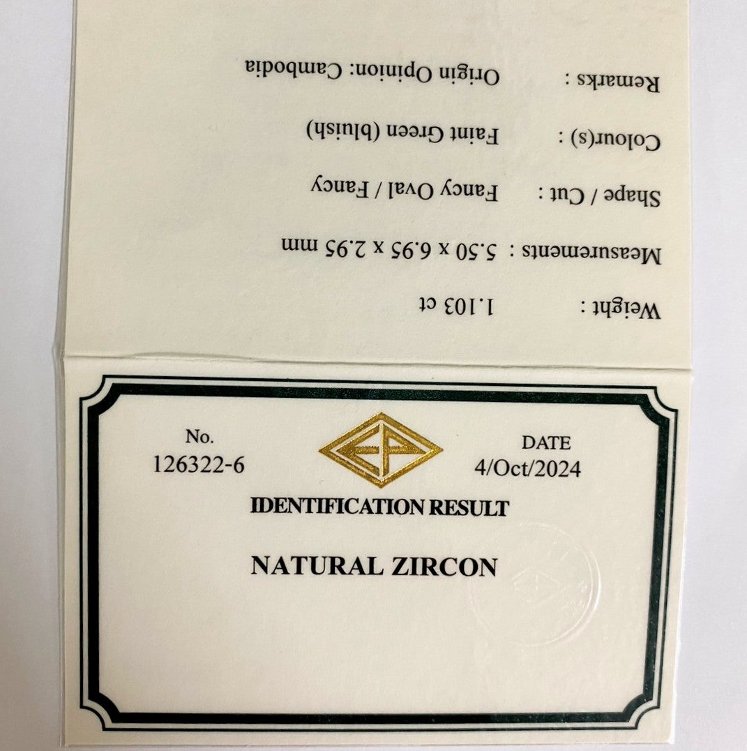 UV Tenebrescent Zircon 1.103ct