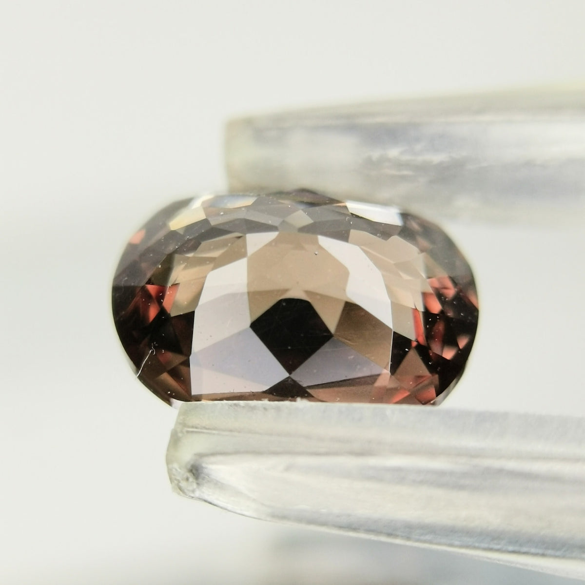 【Trial】Color Change Garnet 1.197ct / Tanzania