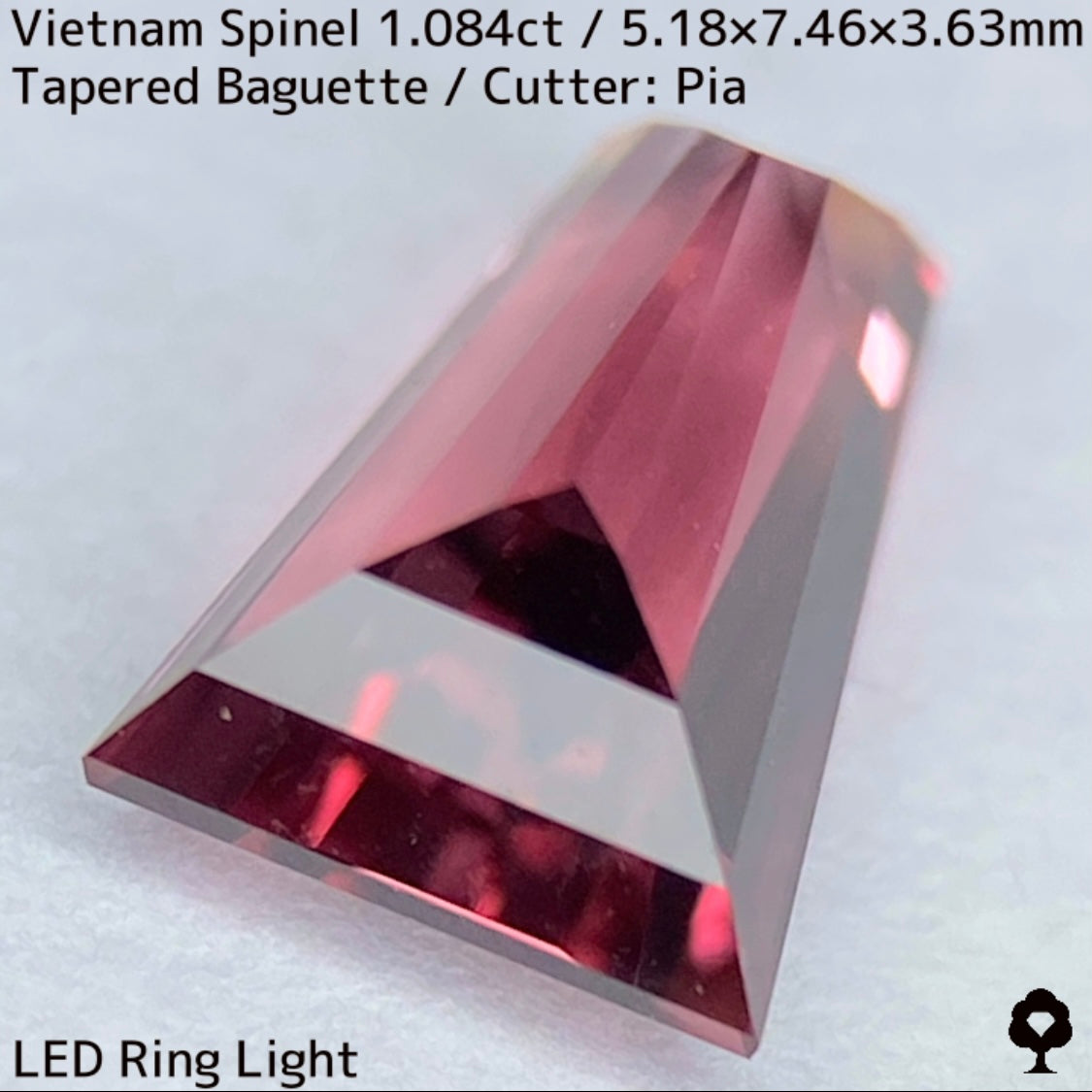Spinel 1.084ct / Vietnam / Tapered Bafuette