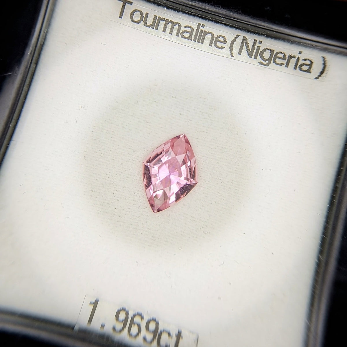 Tourmaline 1.969ct / Nigeria