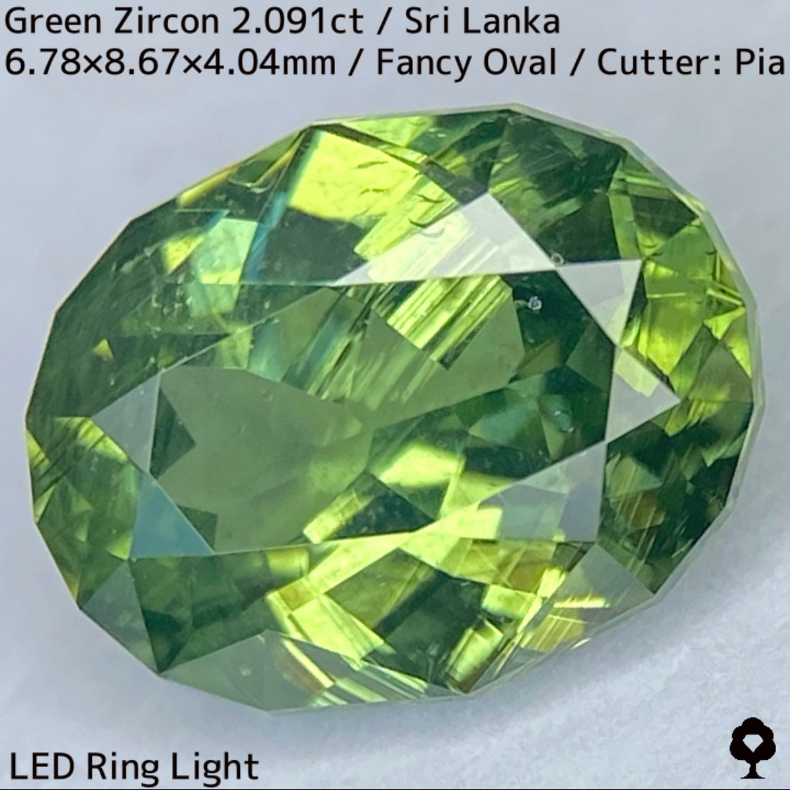 Green Zircon 2.091ct / Sri Lanka