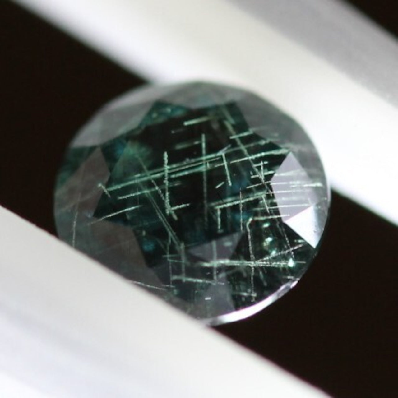 Bekily Color Change Garnet 0.371ct.