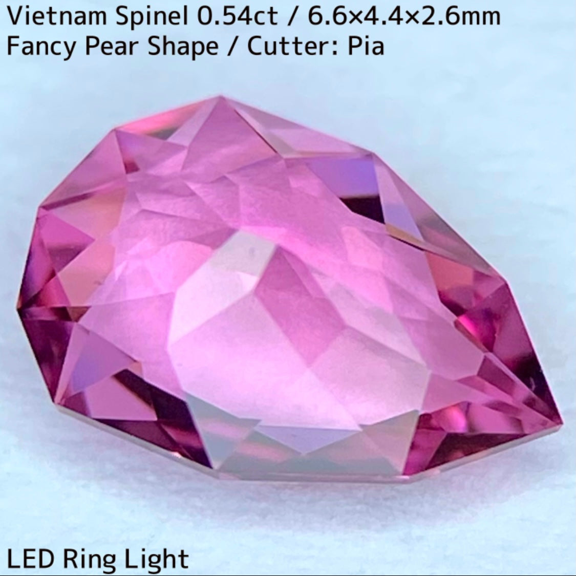 Spinel 0.54ct / Vietnam