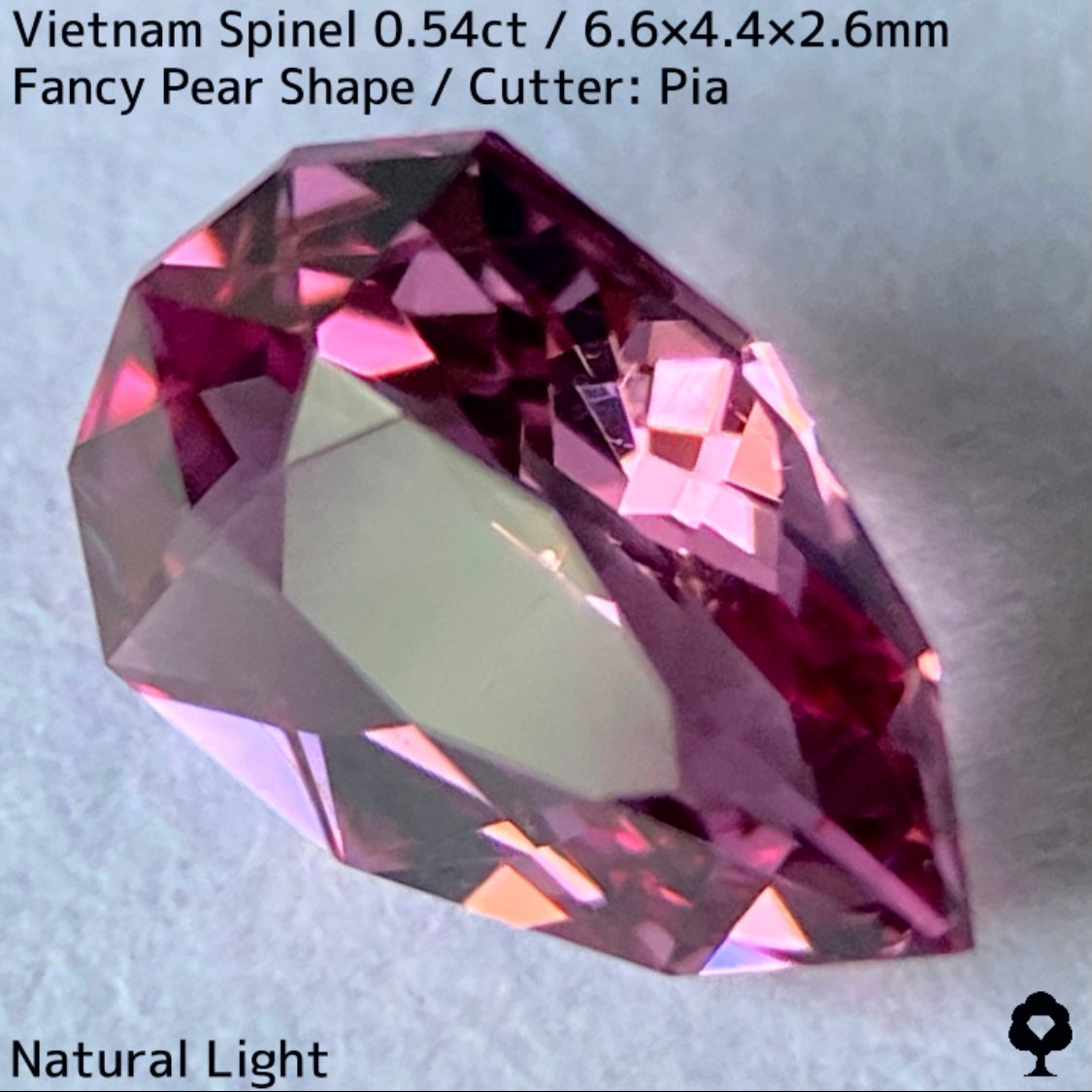Spinel 0.54ct / Vietnam