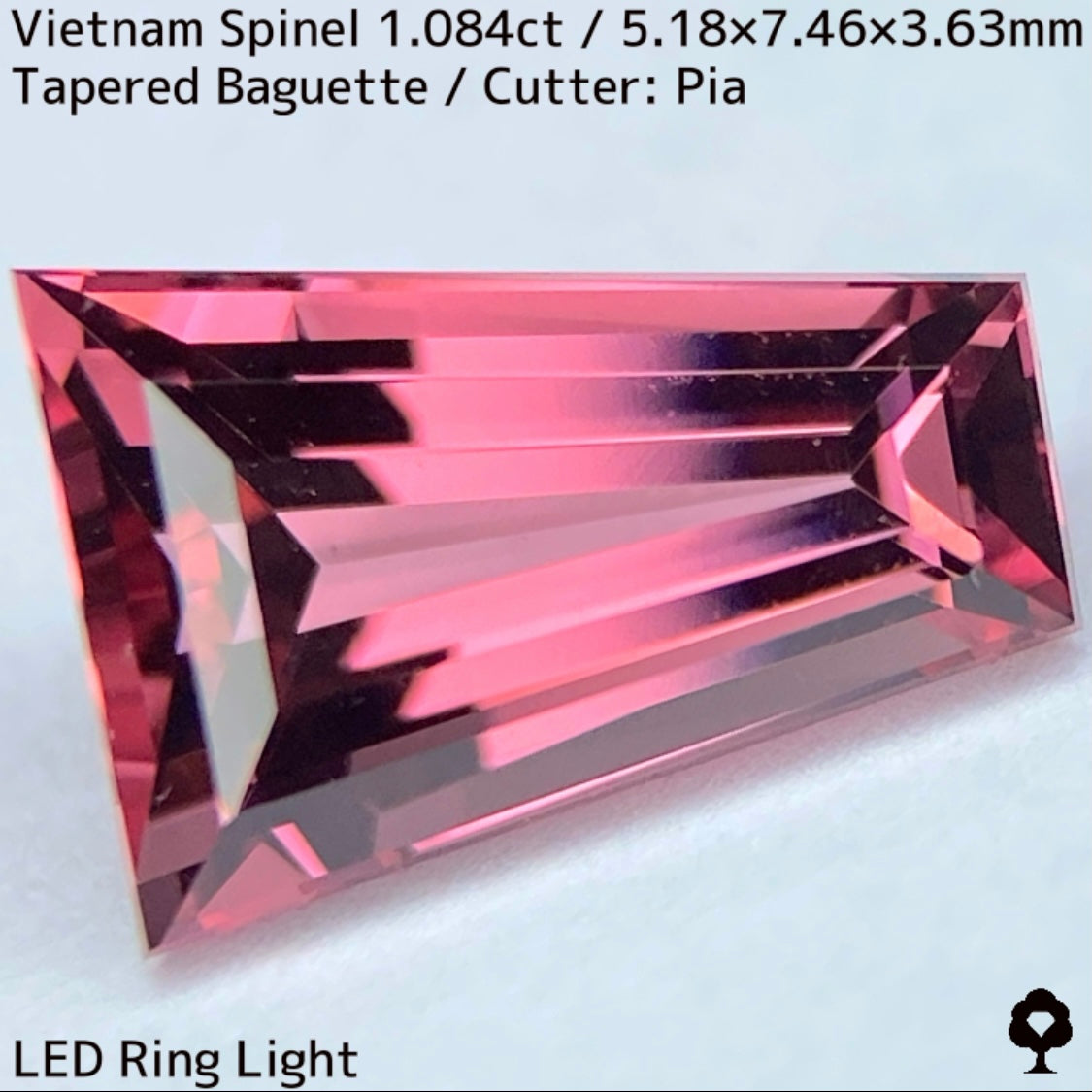 Spinel 1.084ct / Vietnam / Tapered Bafuette
