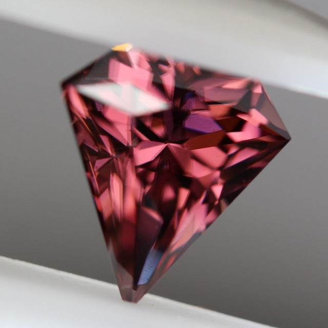 Pink Zircon 1.04ct / Cambodia