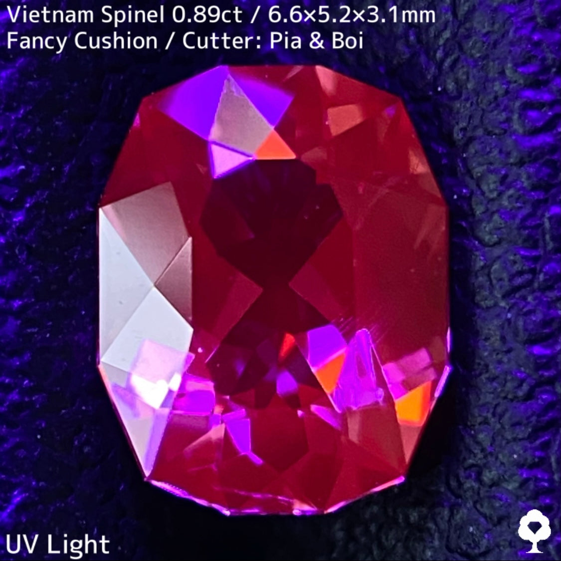 Spinel 0.888ct / Vietnam