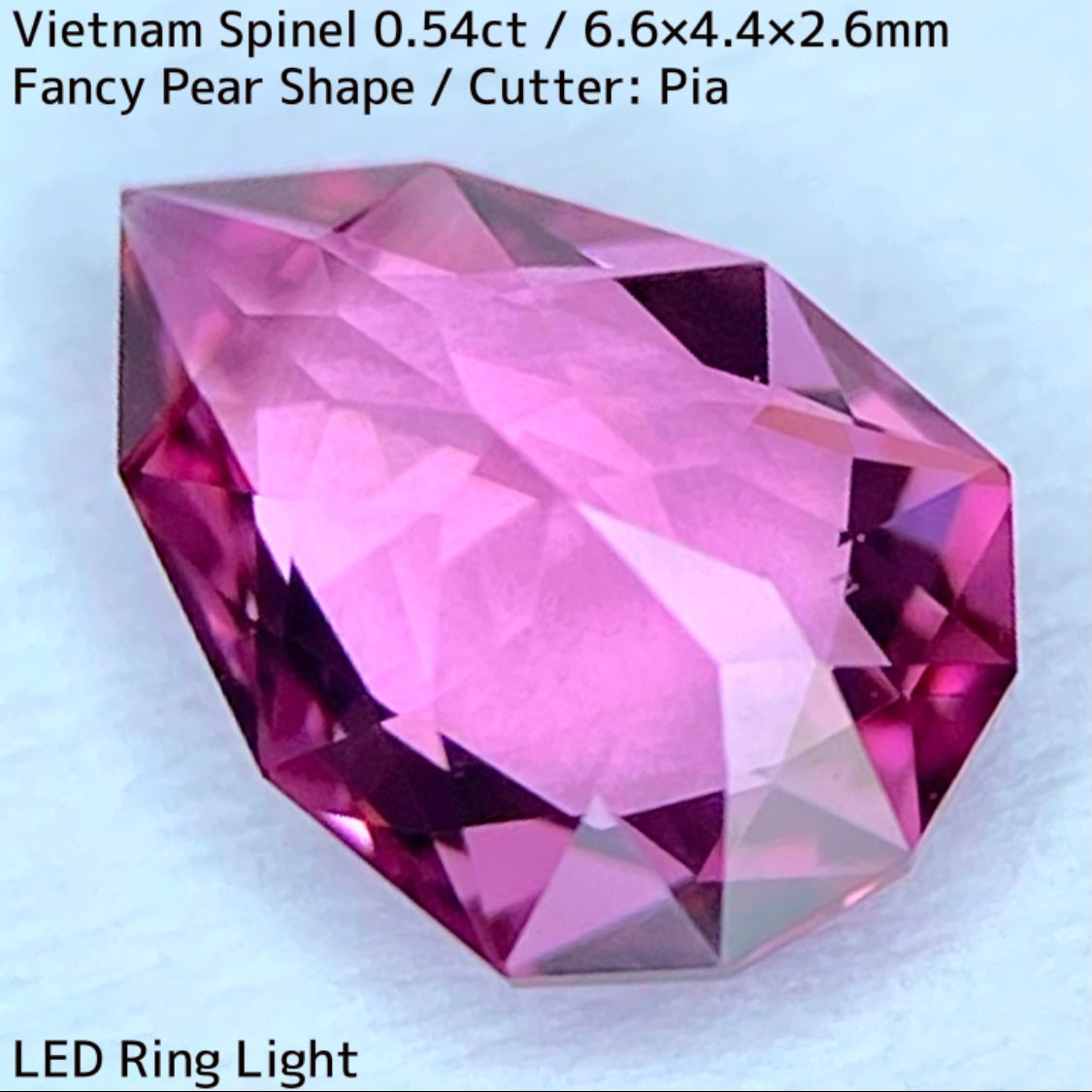 Spinel 0.54ct / Vietnam