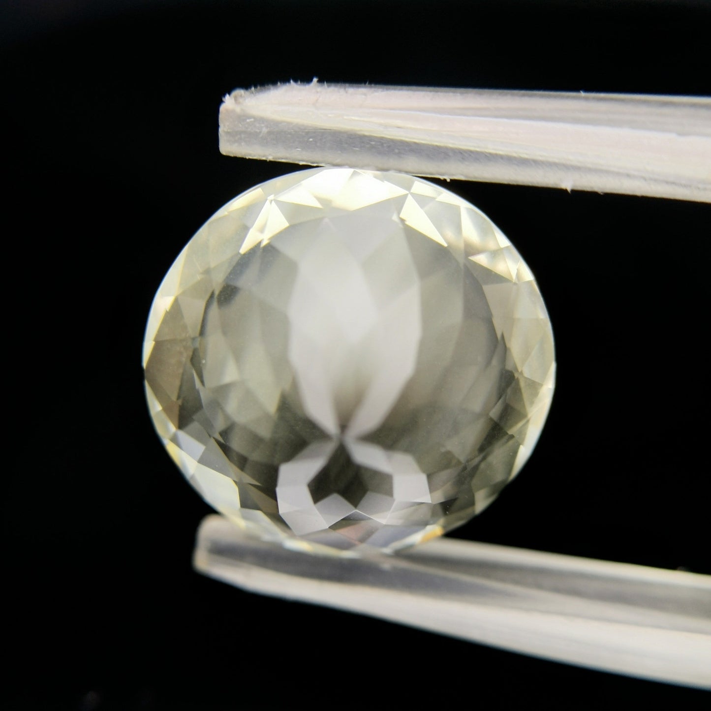 Orthoclase Feldspar 6.38ct / Sri Lanka