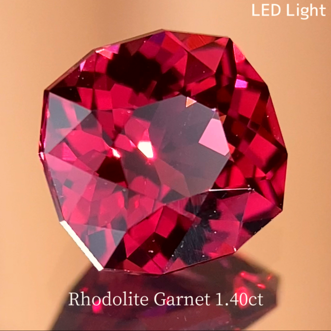 Rhodolite Garnet 1.40ct / Vietnam