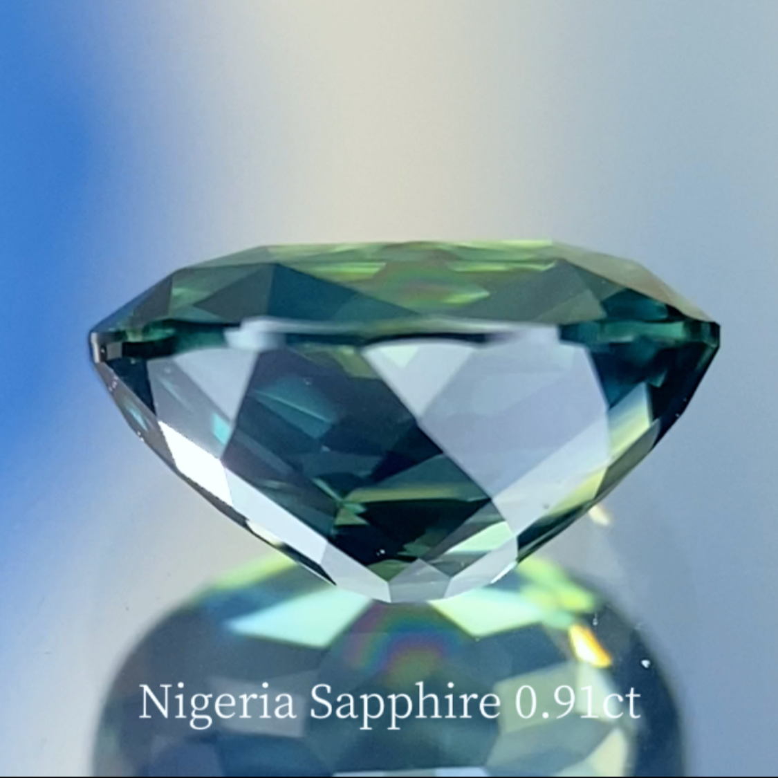 Greenish Blue Sapphire 0.922ct / Nigeria