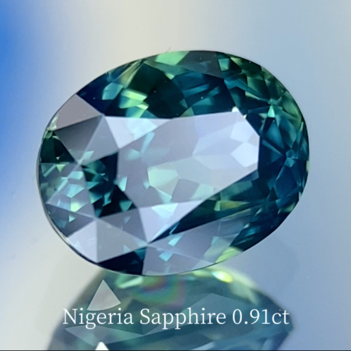 Greenish Blue Sapphire 0.922ct / Nigeria