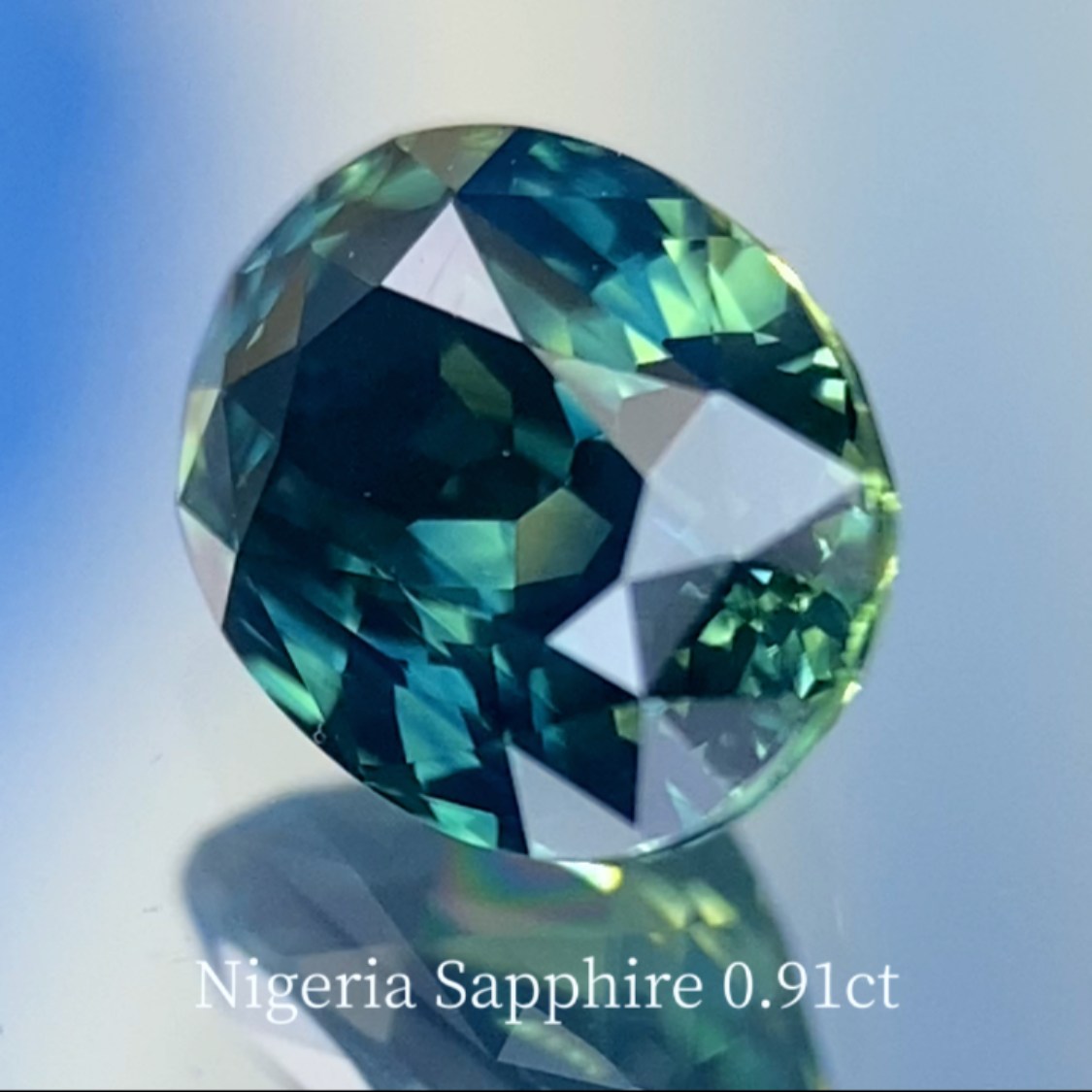 Greenish Blue Sapphire 0.922ct / Nigeria