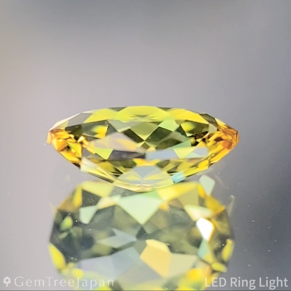 Greenish Yellow Sapphire 0.428ct / Vietnam
