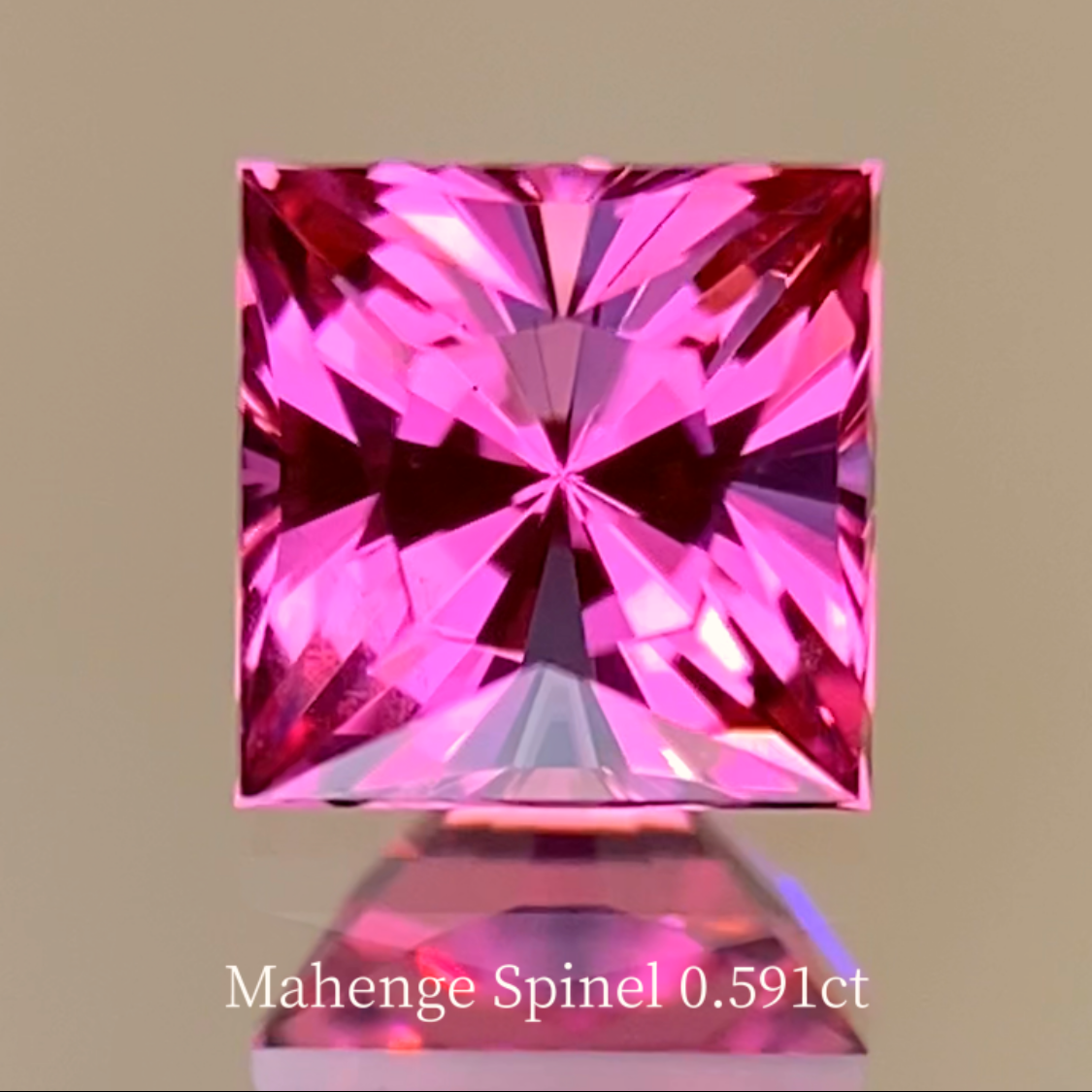 Neon Pink Spinel 0.591ct / Tanzania