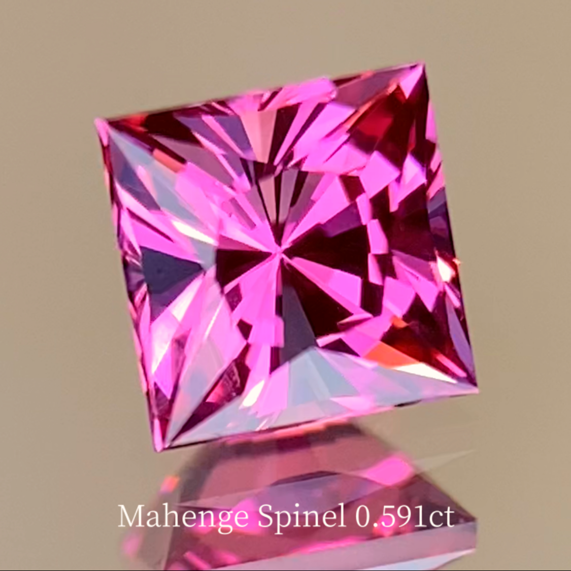 Neon Pink Spinel 0.591ct / Tanzania