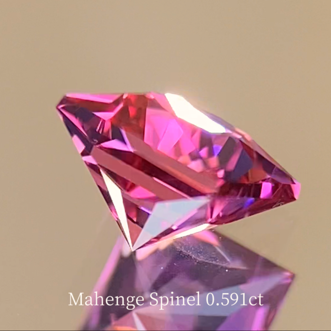Neon Pink Spinel 0.591ct / Tanzania
