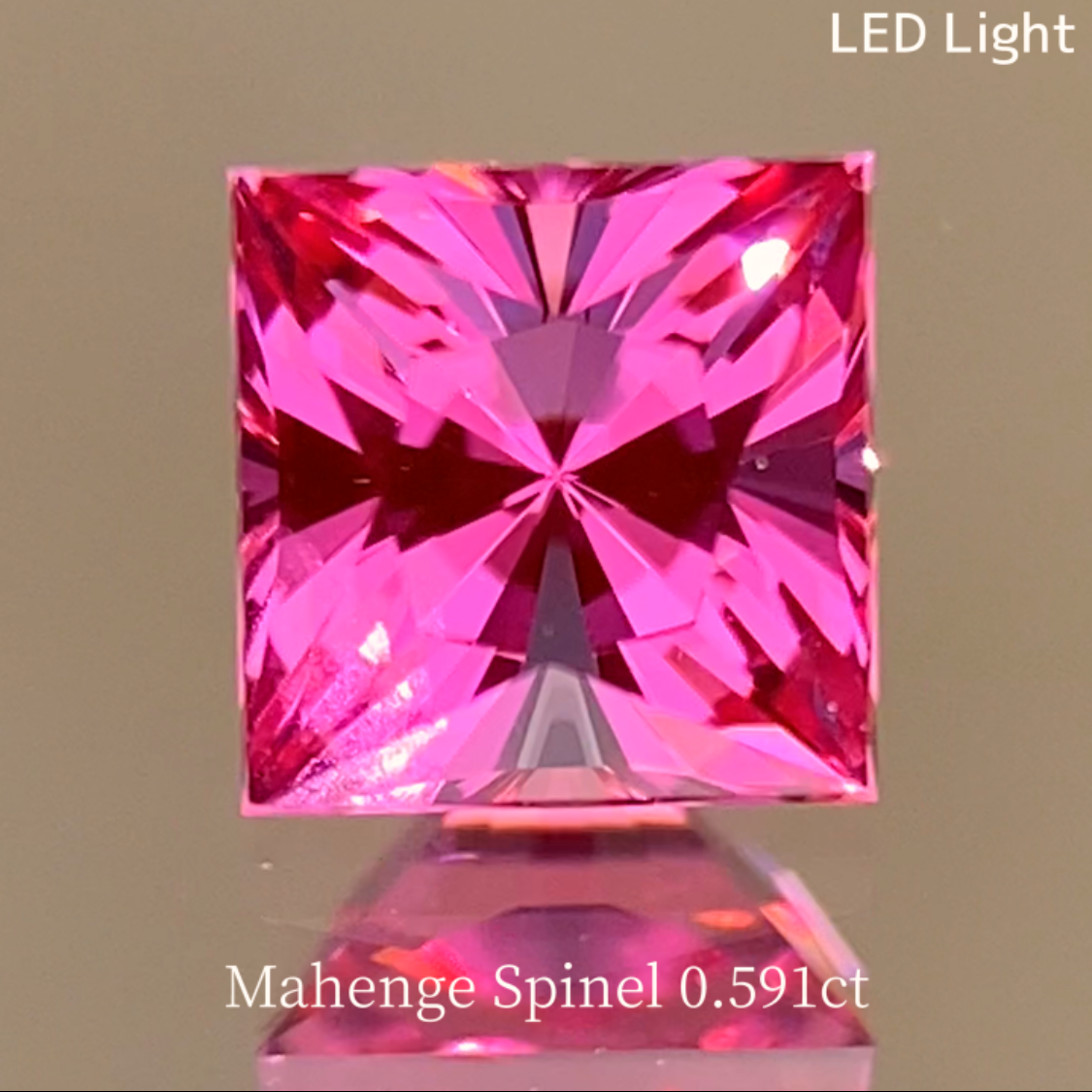 Neon Pink Spinel 0.591ct / Tanzania