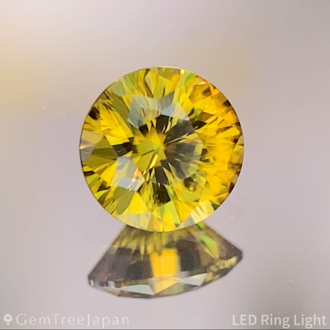 Sphene 0.49ct / Madagascar