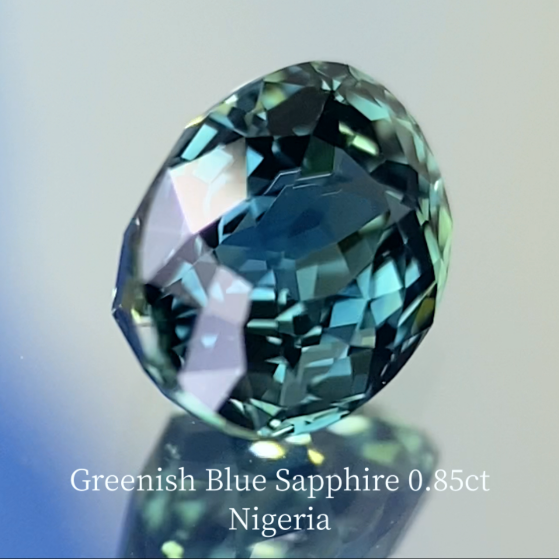 Greenish Blue Sapphire 0.856ct / Nigeria
