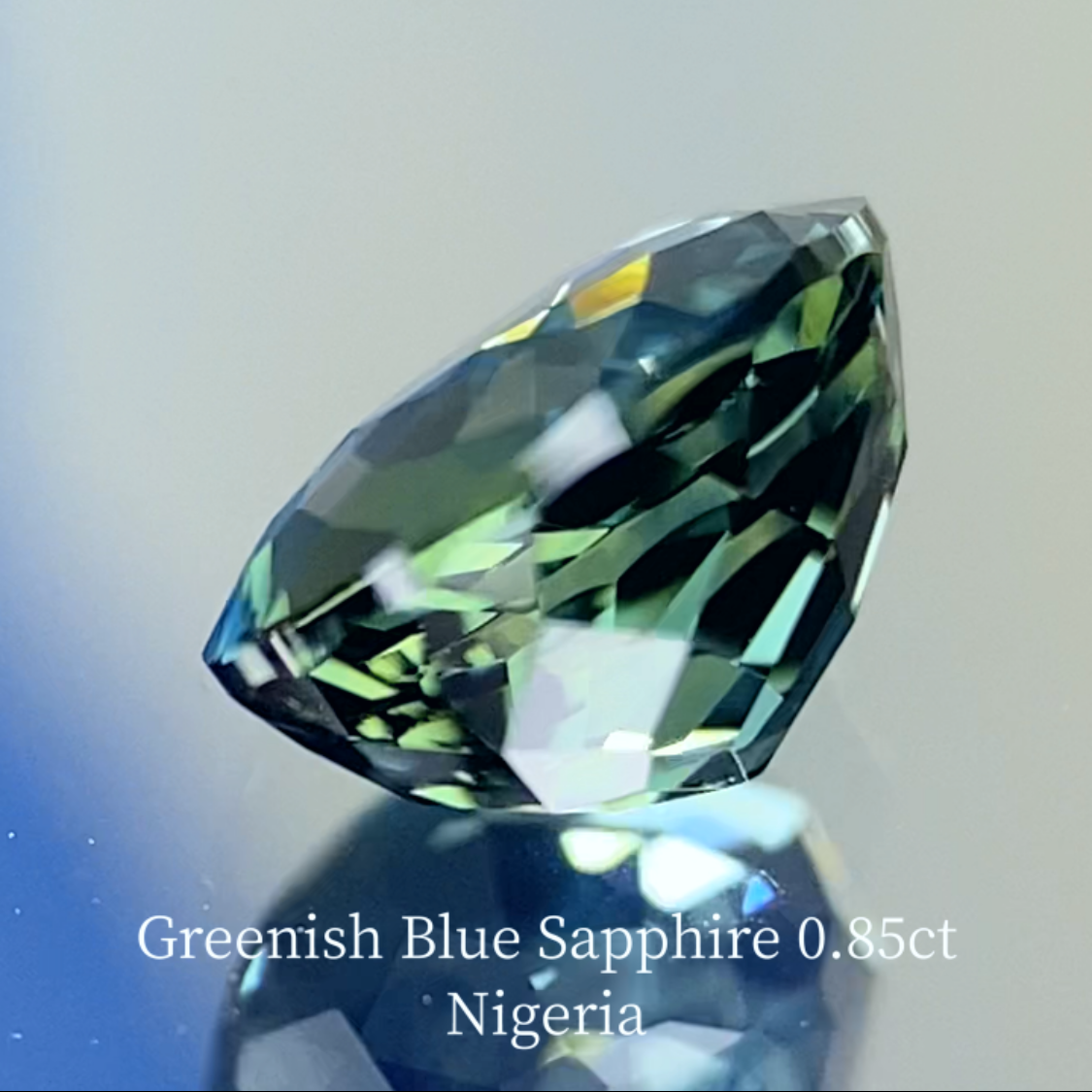 Greenish Blue Sapphire 0.856ct / Nigeria