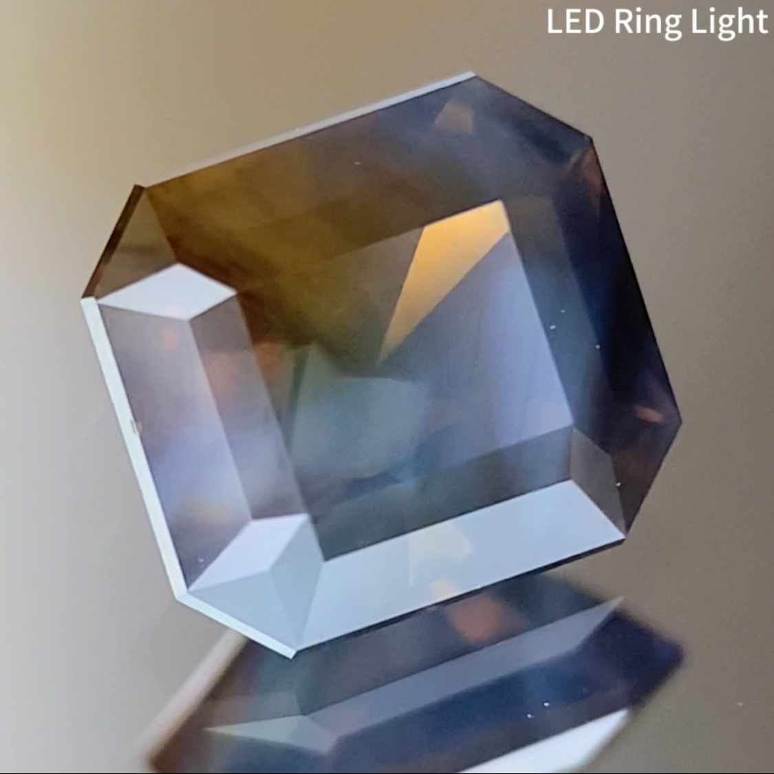 【One Price】Dark Silky Rainbow Parti-Color Sapphire 1.105ct / Nigeria
