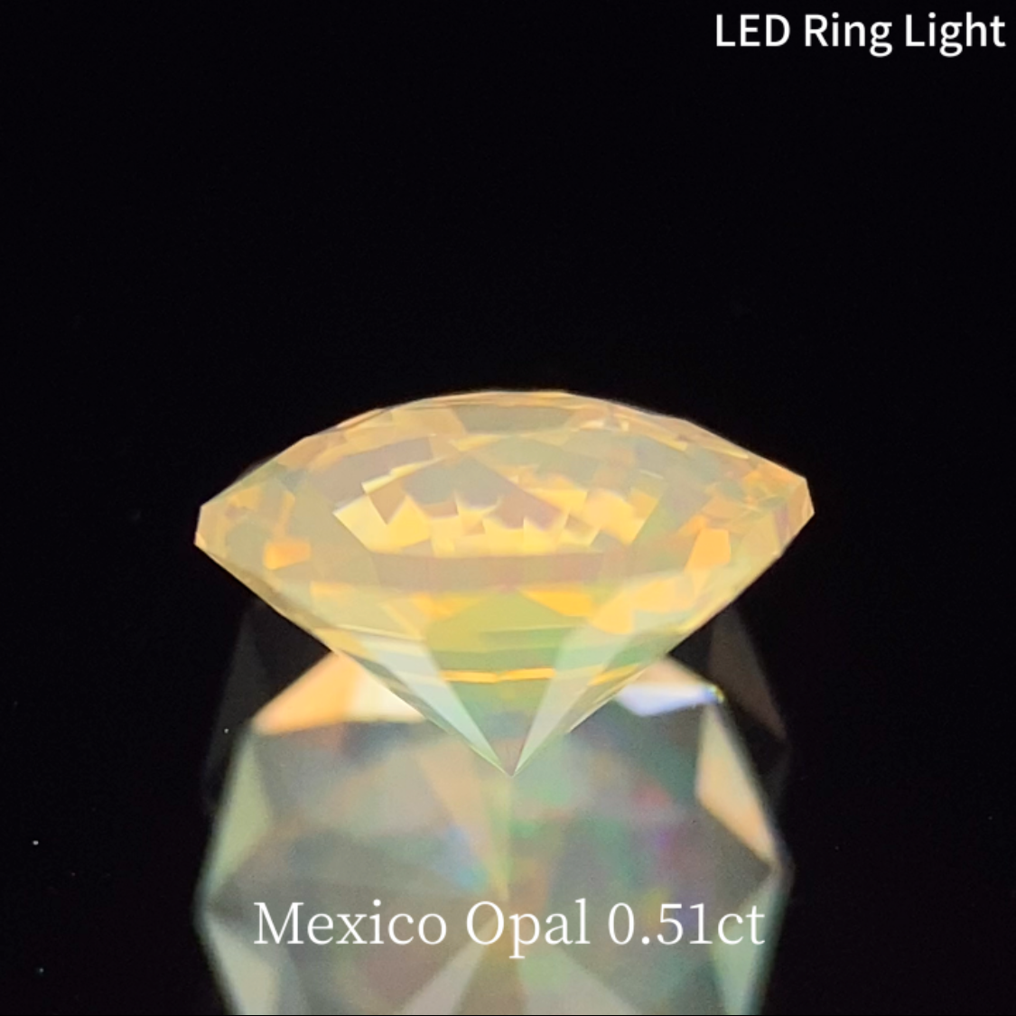 Mexico Opal 0.51ct / Narika Cut