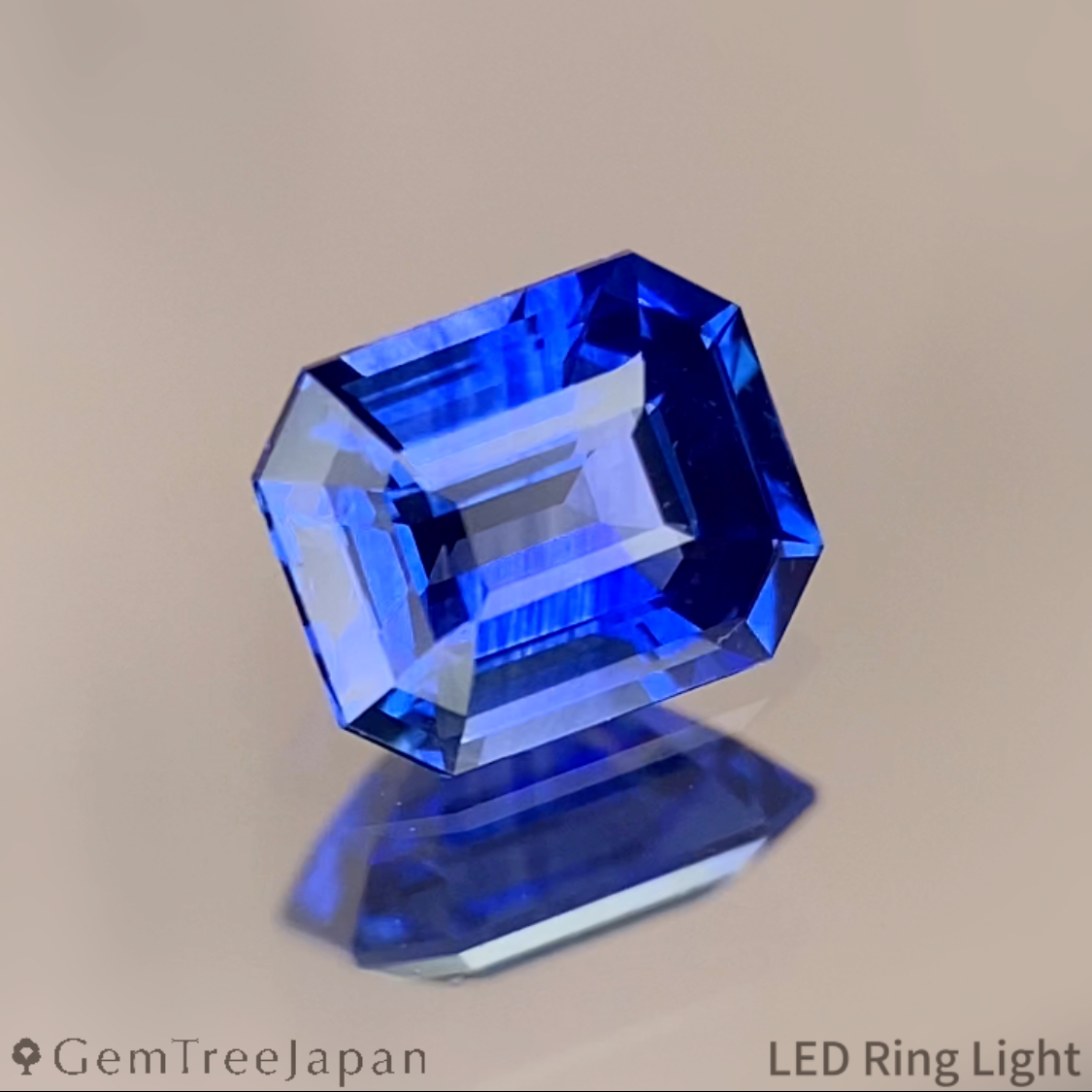 Cornflower Blue Sapphire 0.528ct / Sri Lanka – IRMO.JP