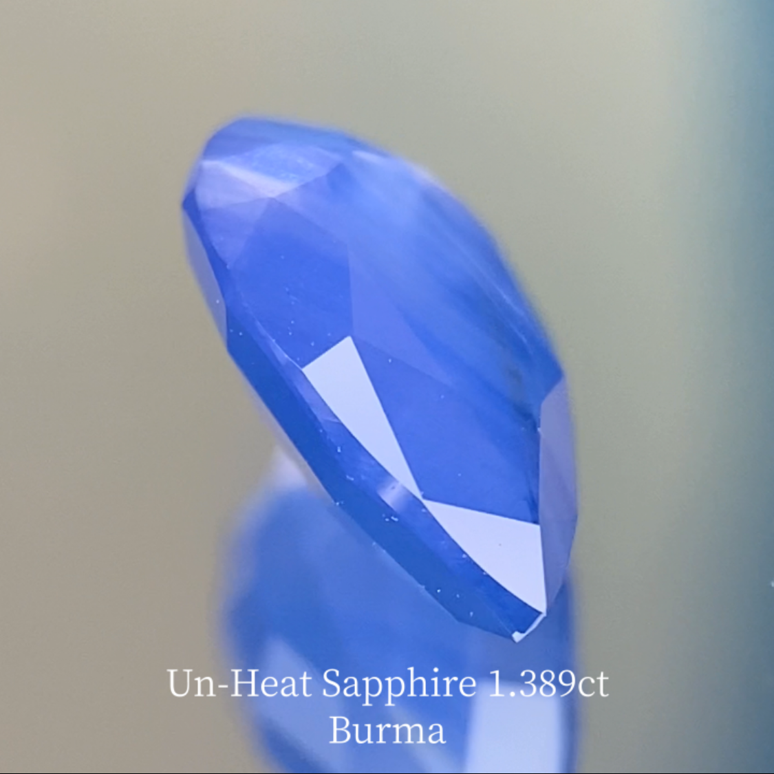 Un-Heat Sapphire 1.389ct / Burma
