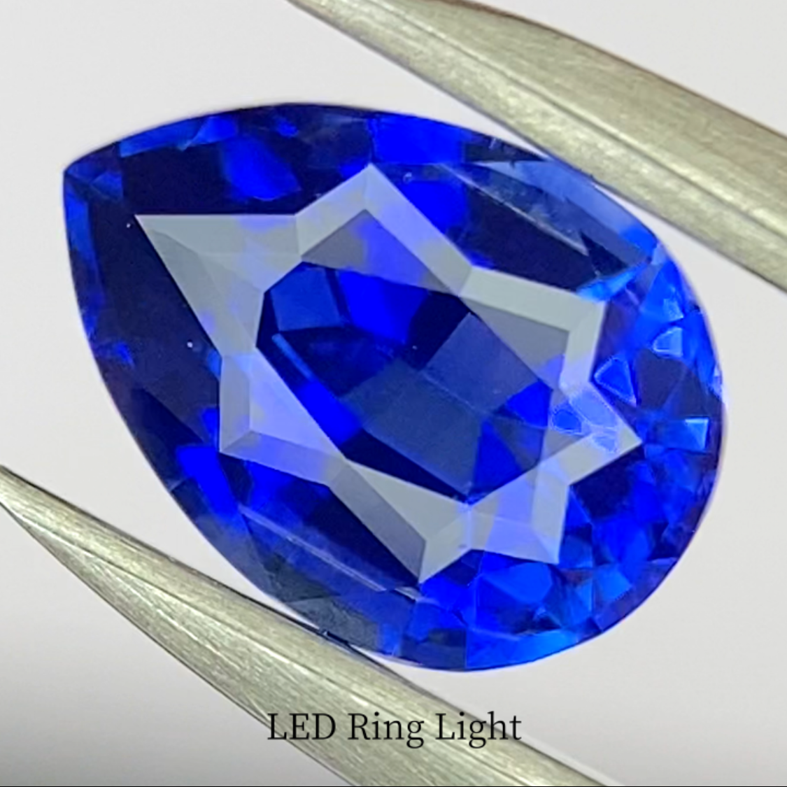 Cornflower Blue Sapphire 0.712ct / Burma