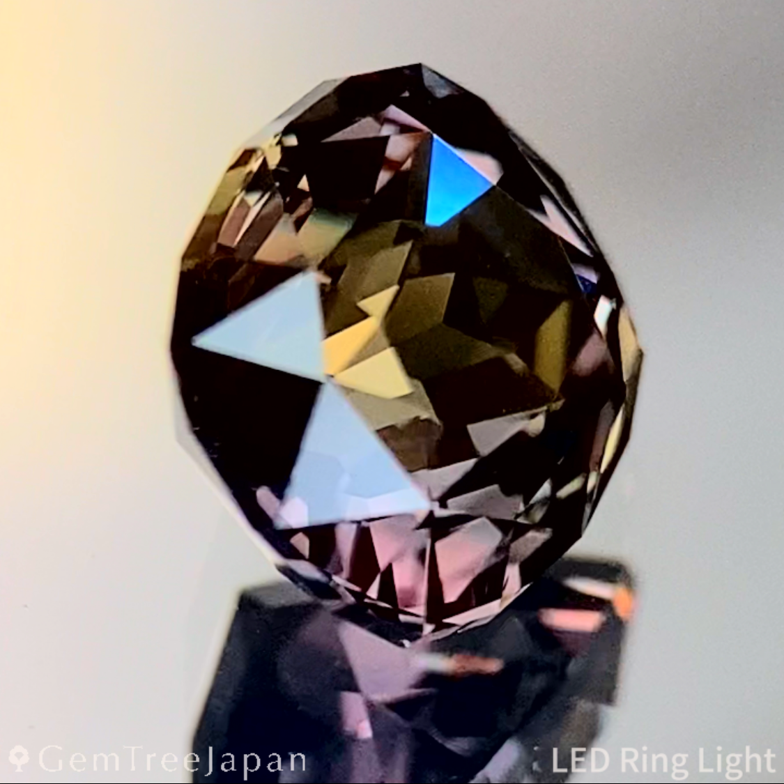 Un-Heat Color Change Sapphire 1.60ct / Tanzania