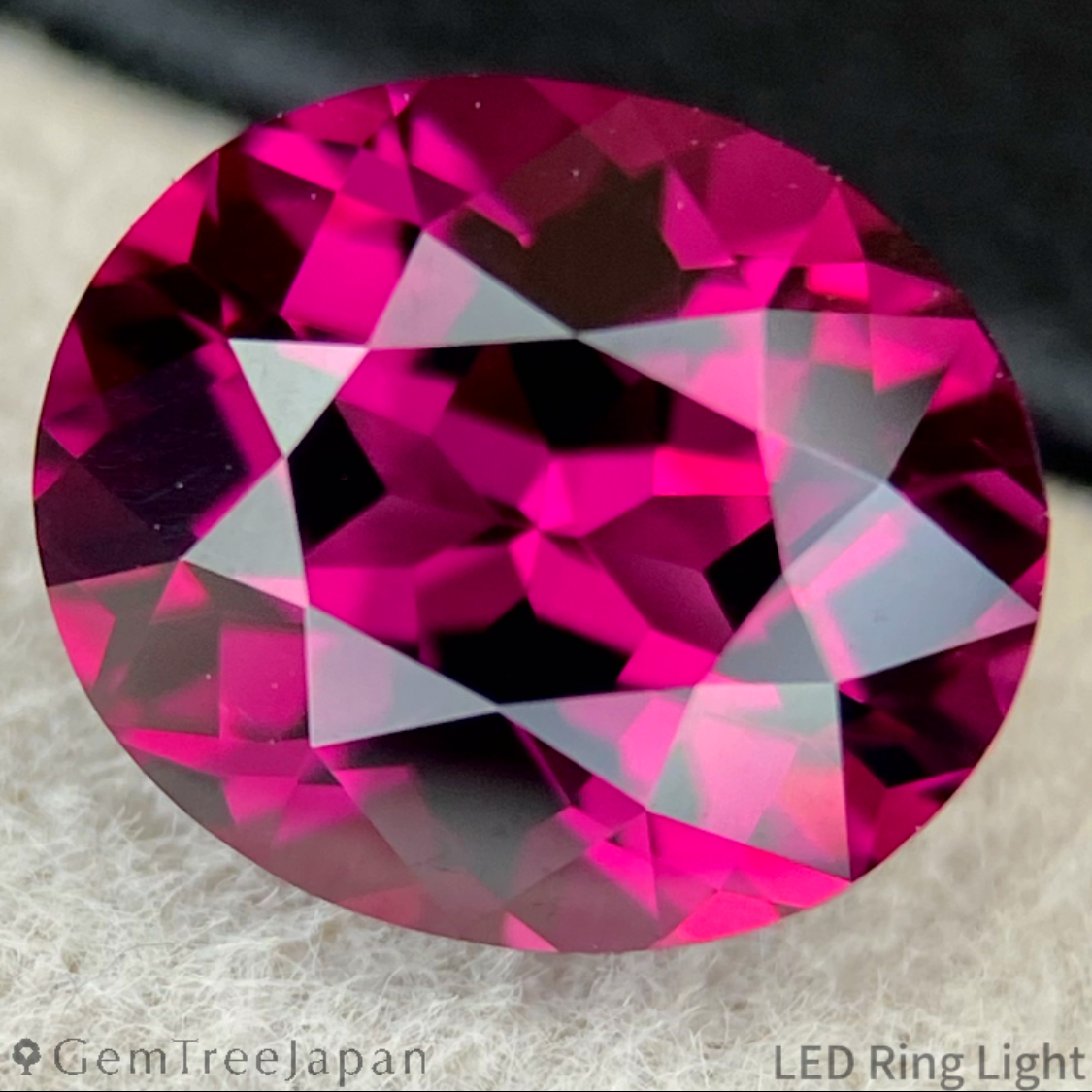 Malaya Garnet (Pyralspite) 2.363ct / Tanzania