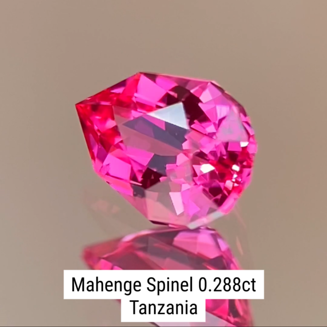 Neon Pink Spinel 0.288ct / Tanzania