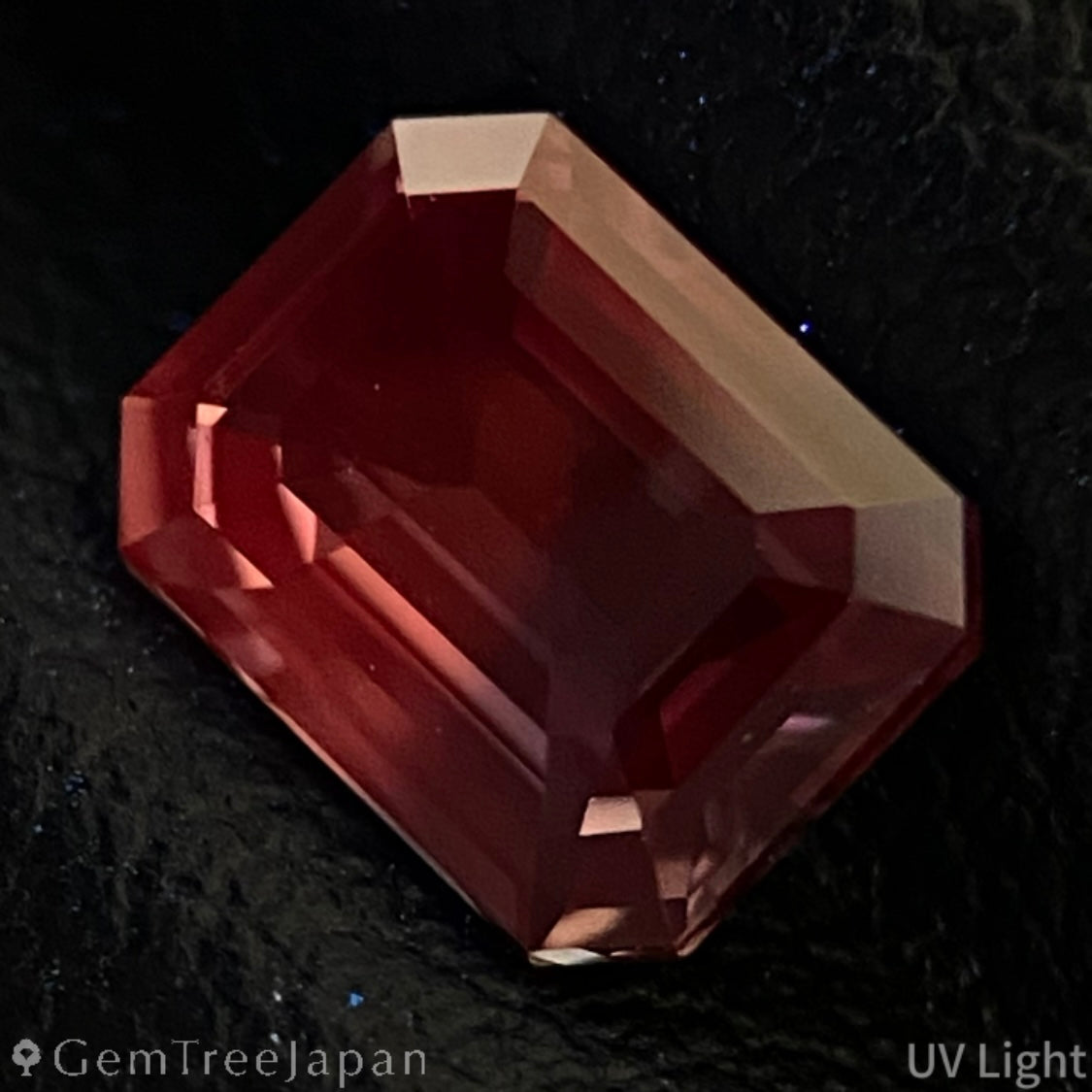 Un-Heat Color Change Sapphire 1.12ct / Tanzania