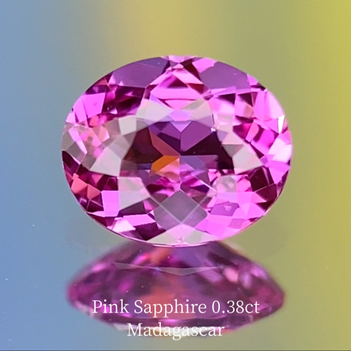 Pink Sapphire 0.393ct / Madagascar