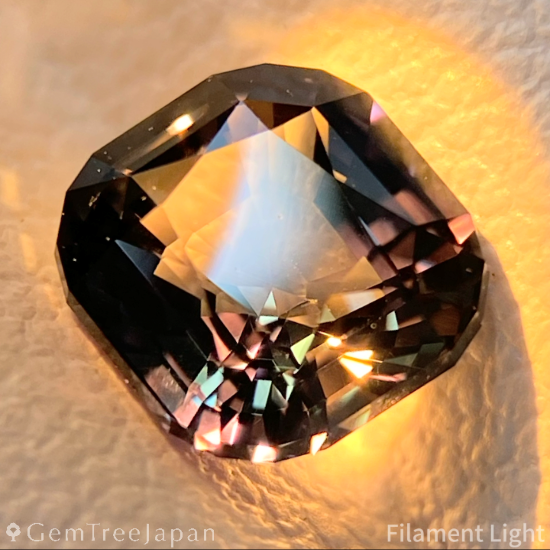 Un-Heat Color Change Sapphire 1.30ct / Tanzania
