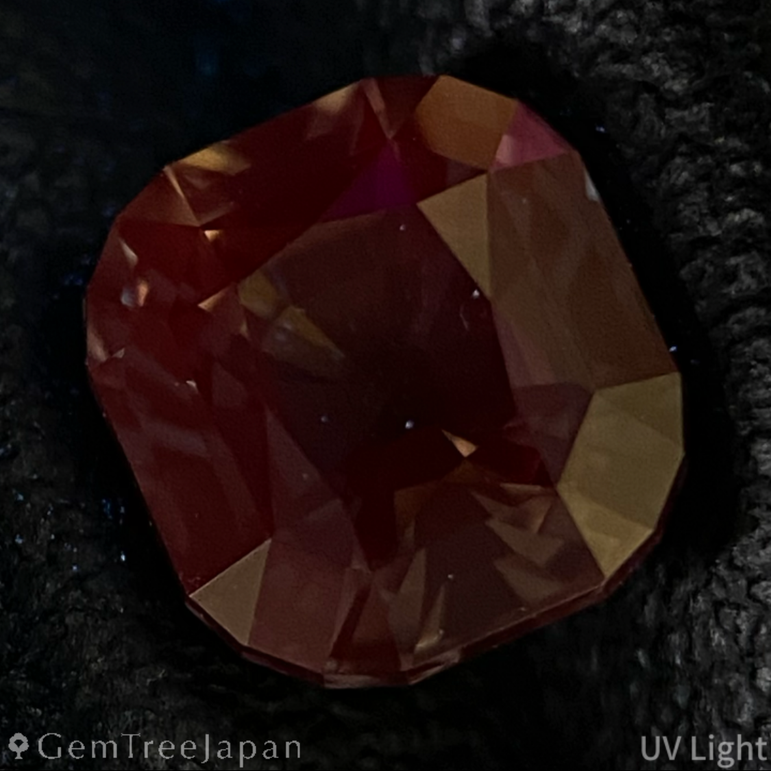 Un-Heat Color Change Sapphire 1.30ct / Tanzania