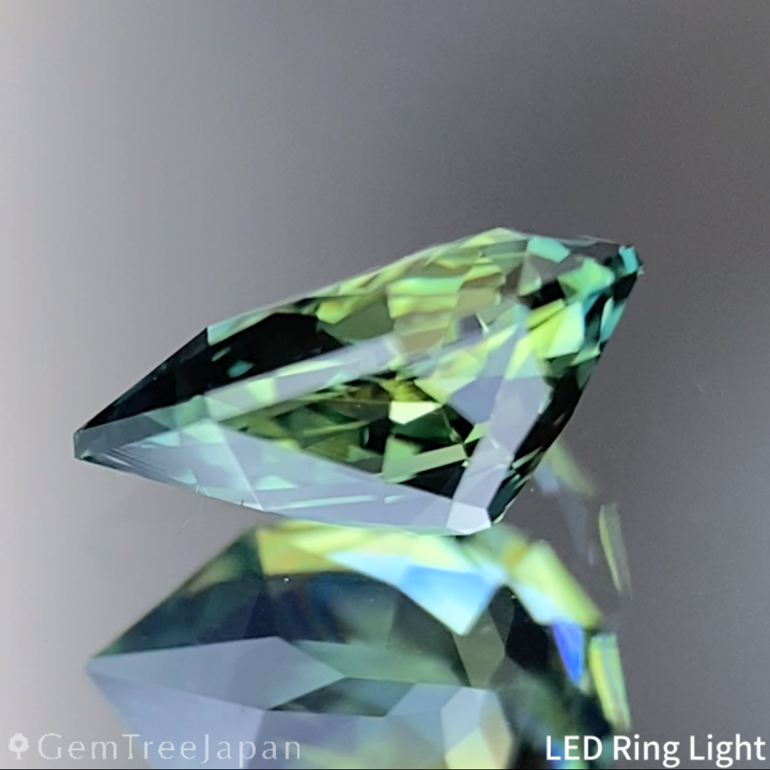 Bluish Green Sapphire 0.60ct / Nigeria