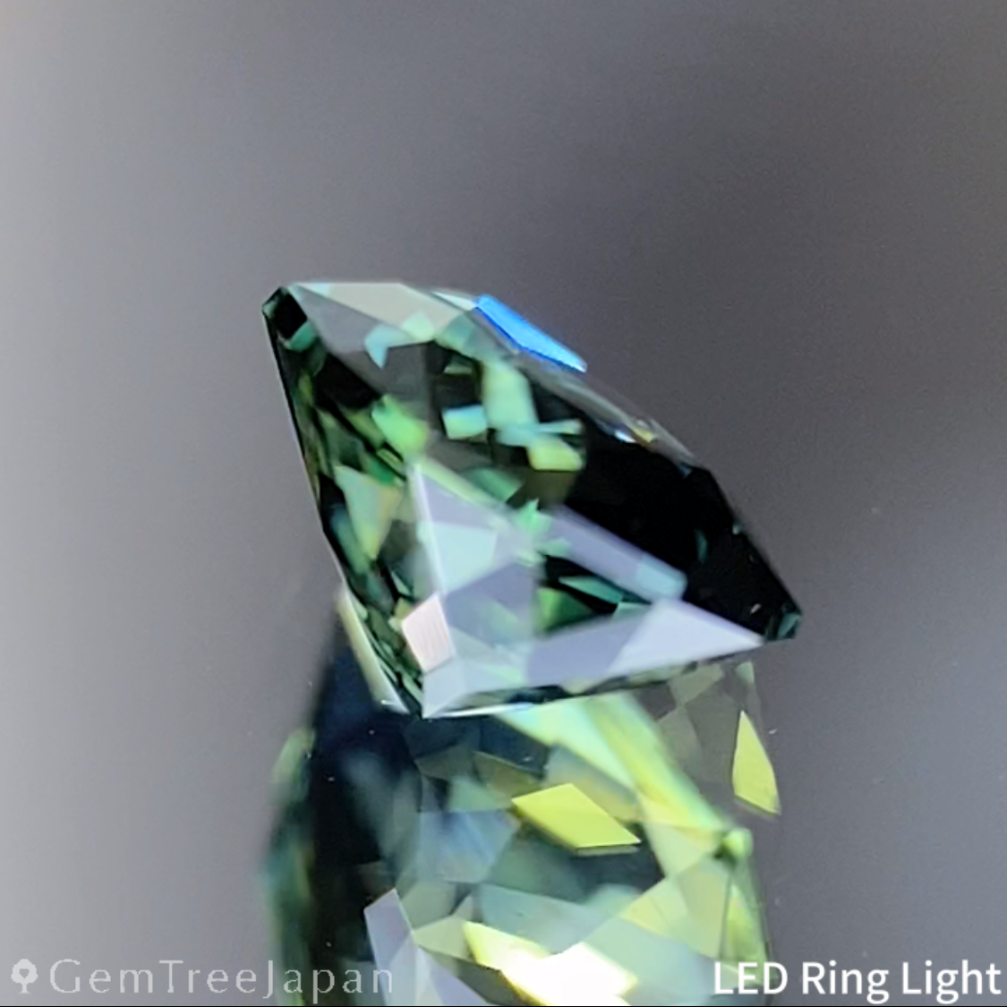 Bluish Green Sapphire 0.60ct / Nigeria