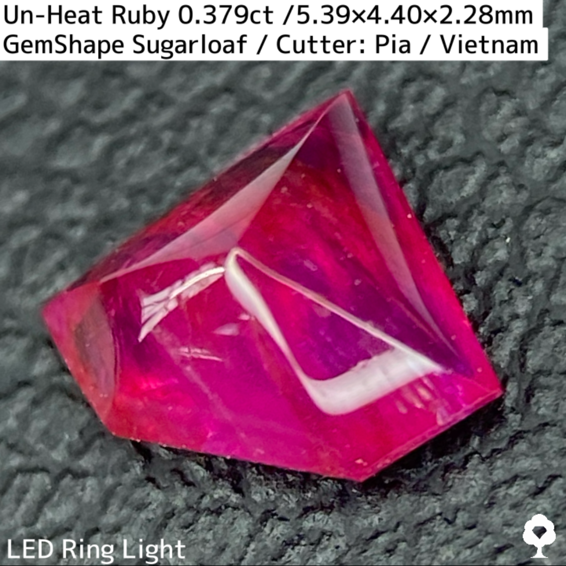 Ruby 0.379ct / Vietnam