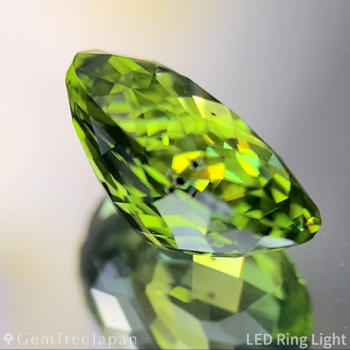 Peridot 3.174ct / Vietnam