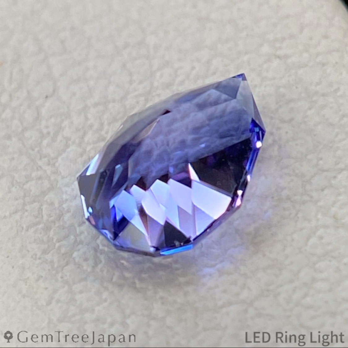 【Flame Frame】Tanzanite 0.69ct / Tanzania