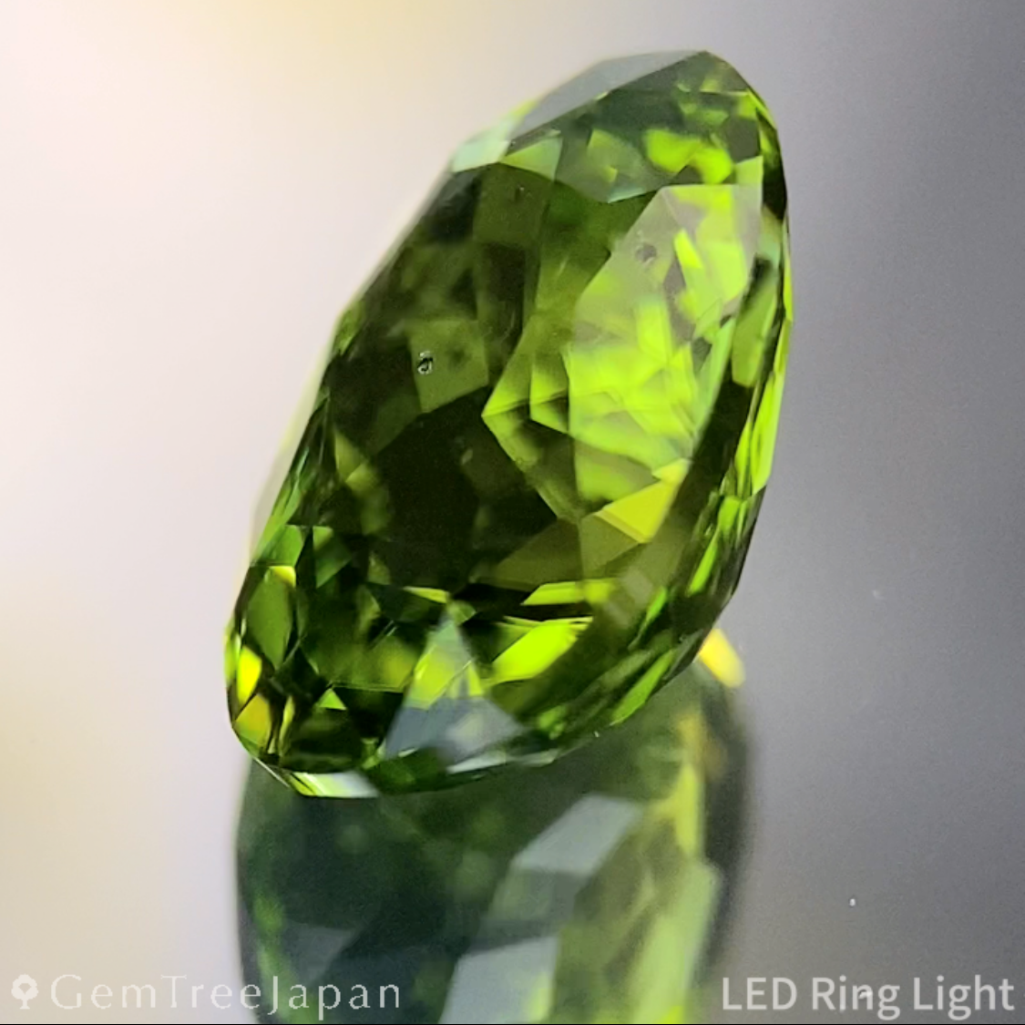 Peridot 3.174ct / Vietnam