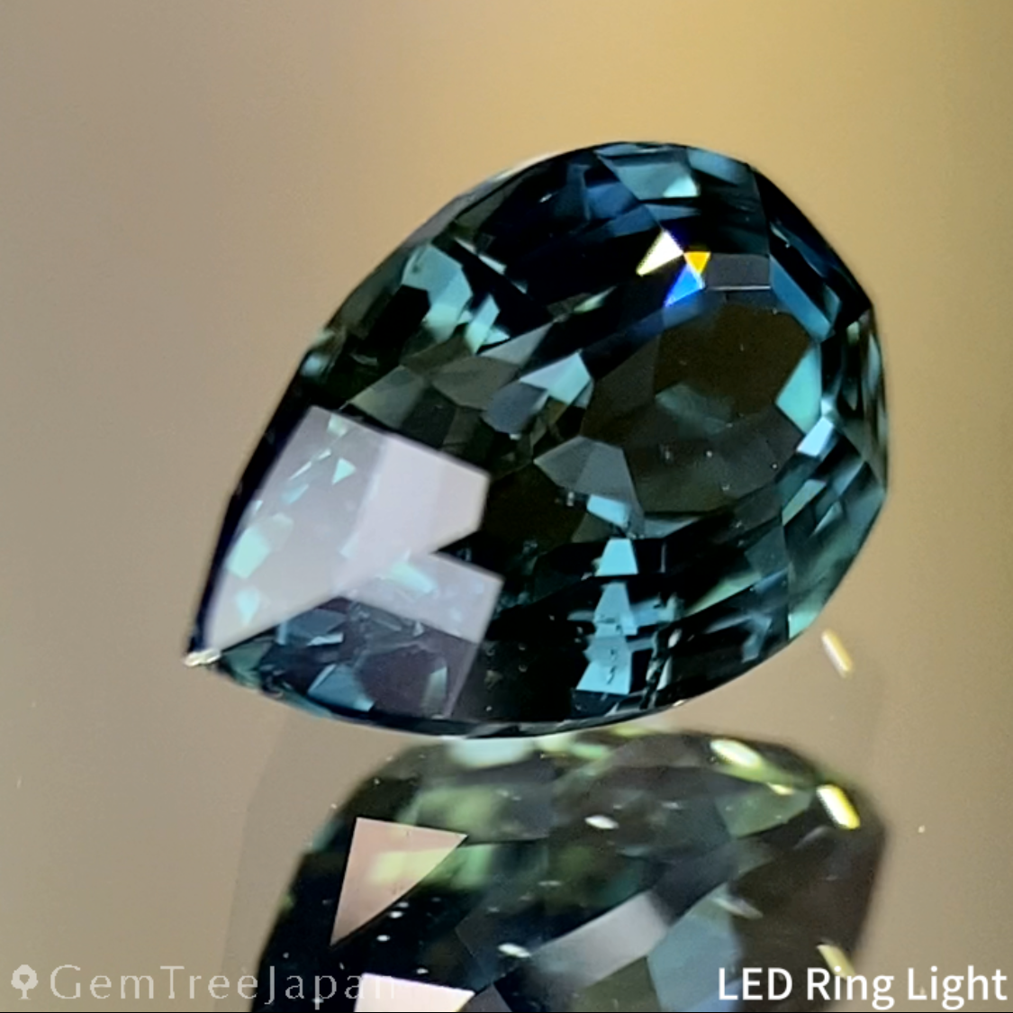 Parti-Color Sapphire 1.23ct / Nigeria