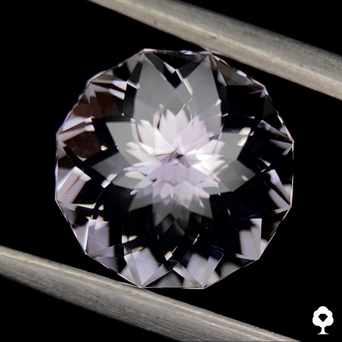 Quartz(Amethyst)1.61ct / New Cut