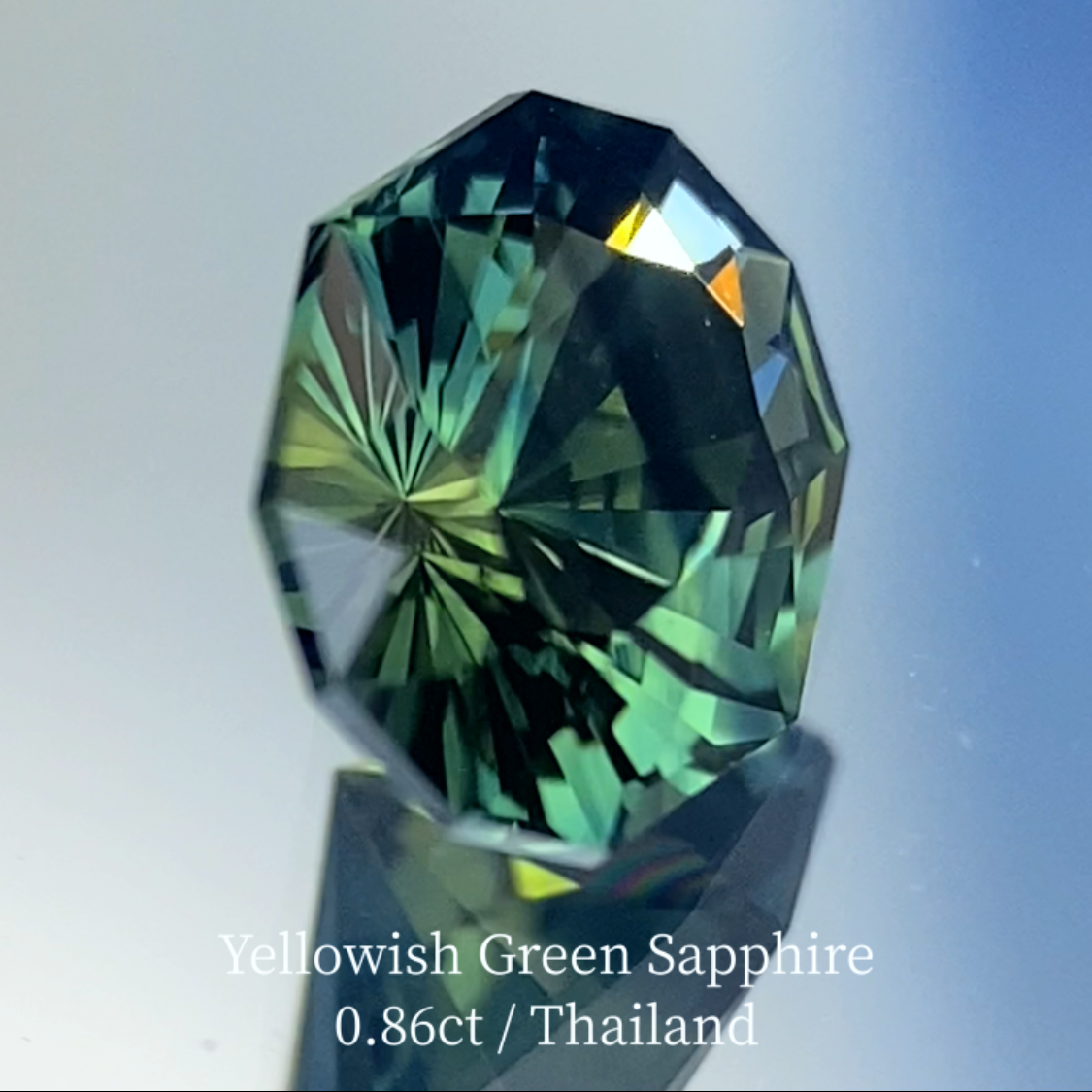 Greenish Yellow Sapphire 0.865ct / Thailand