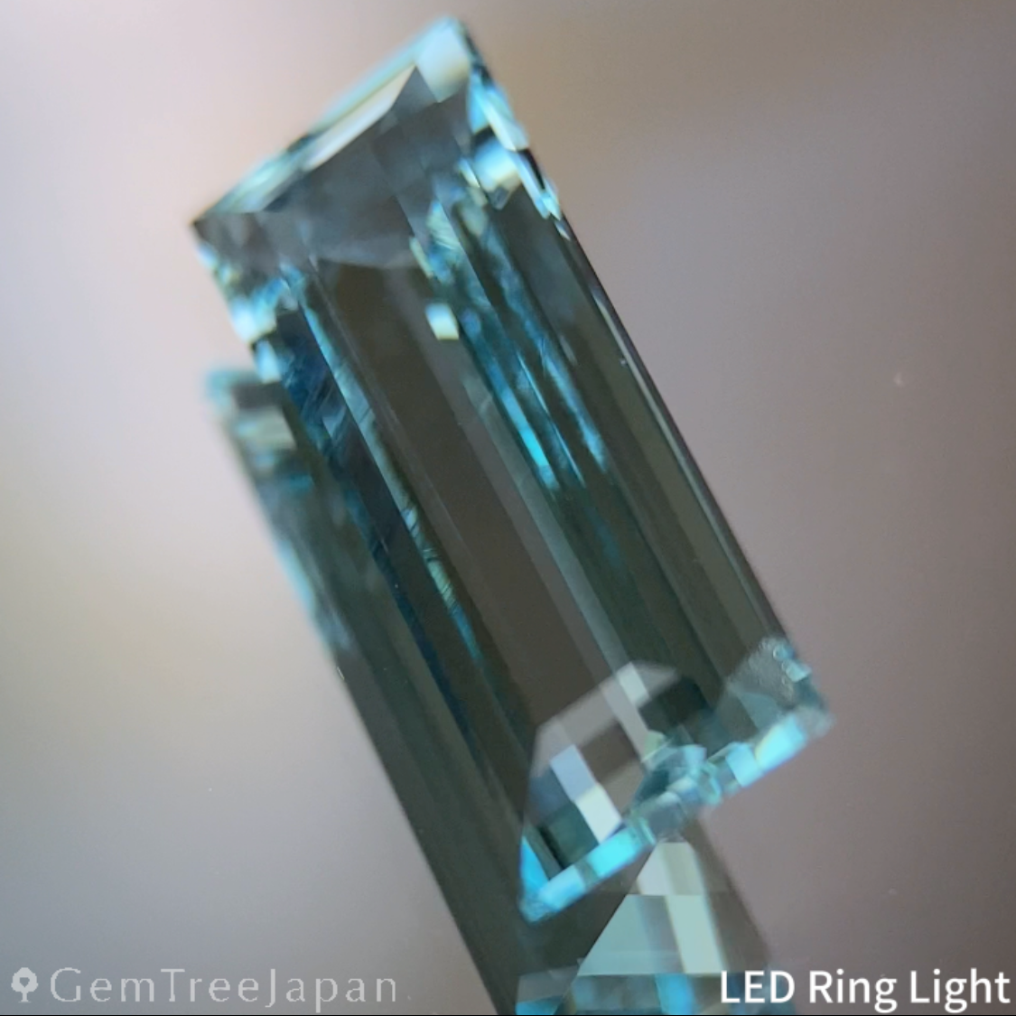 Aquamarine 1.996ct / Nigeria