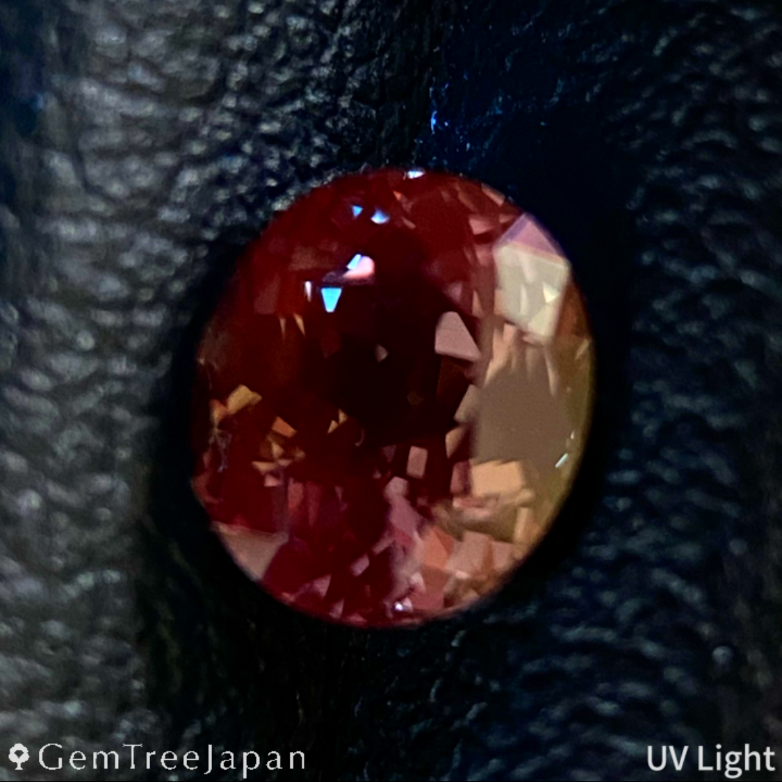 “Table Cube Cut" Un-Heat Color-Change Sapphire 0.700ct / Tanzania